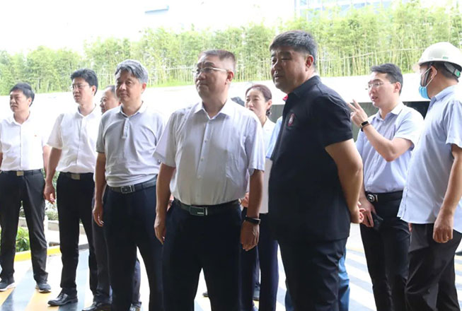 罗庄区党政考察团赴临沂钢投70万吨高端不锈钢项目开展调研